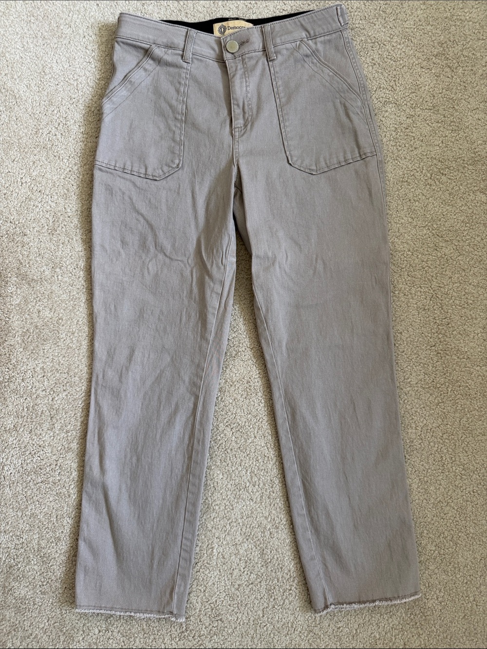 Democracy Women’s Casual Straight-Leg Ankle Pants in Light Taupe size 6